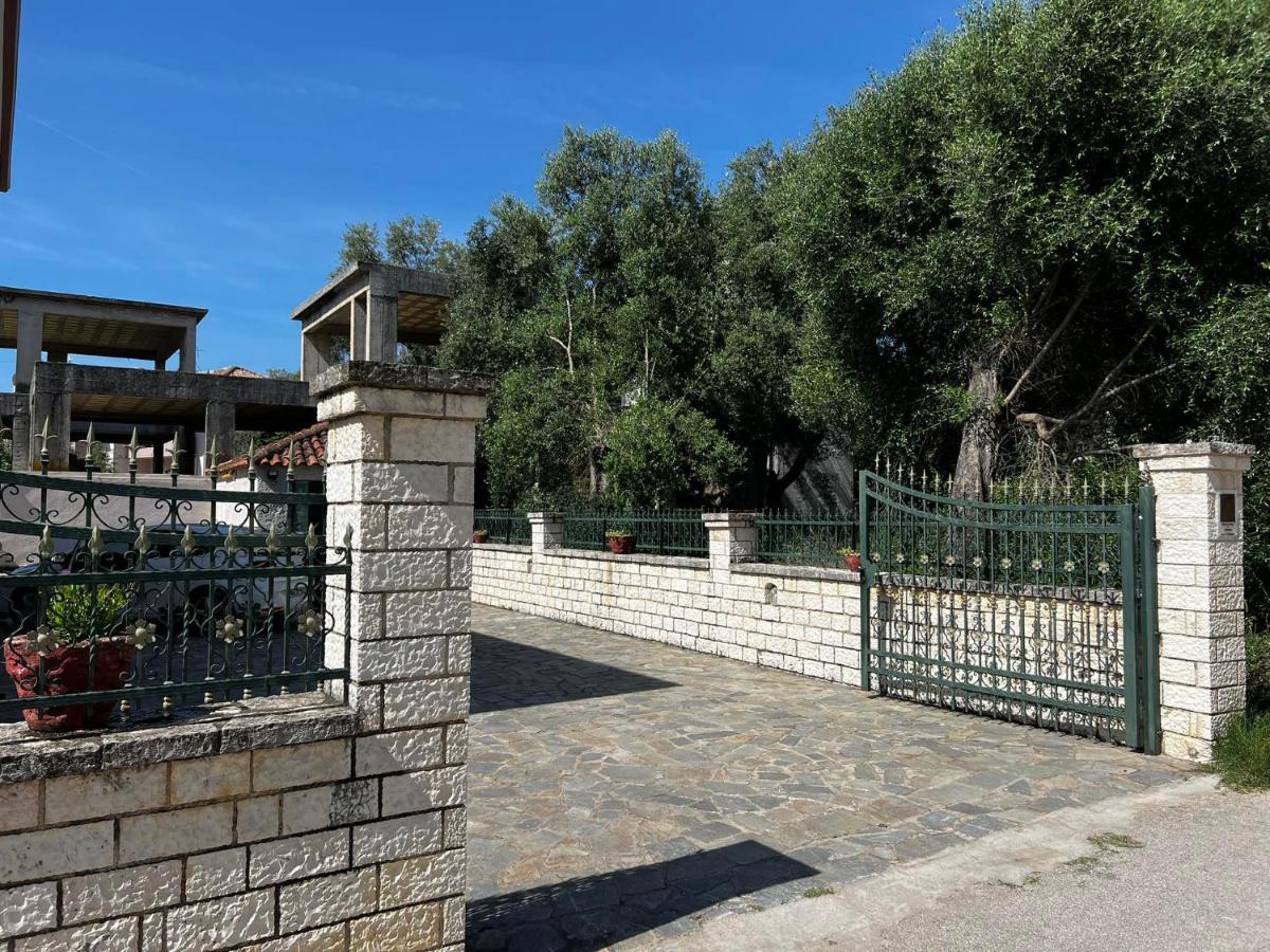 Dionysus Apartments & Studios Sivota  Exterior photo
